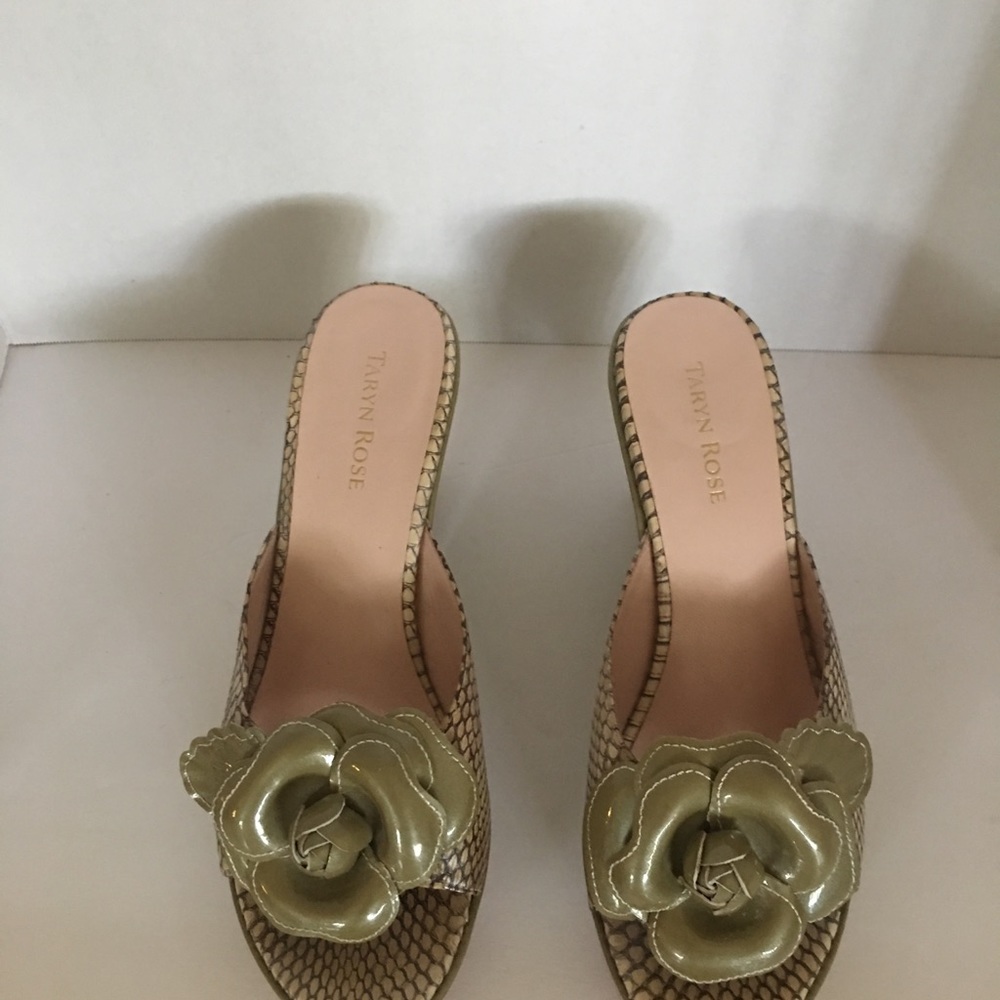 Taryn Rose slides